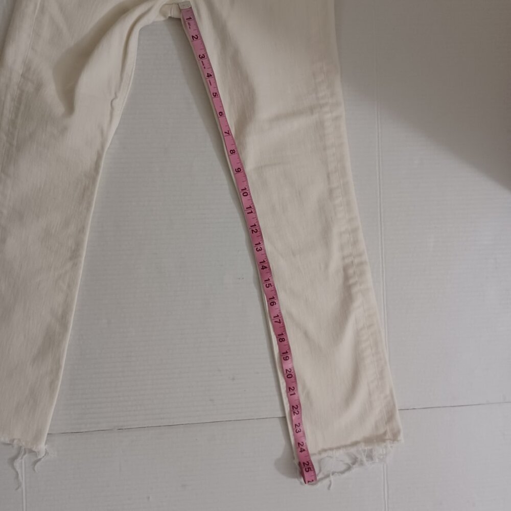 MOTHER THE MID RISE DAZZLER CROP FRAY JEANS CREAM PUFF - Picture 15 of 17